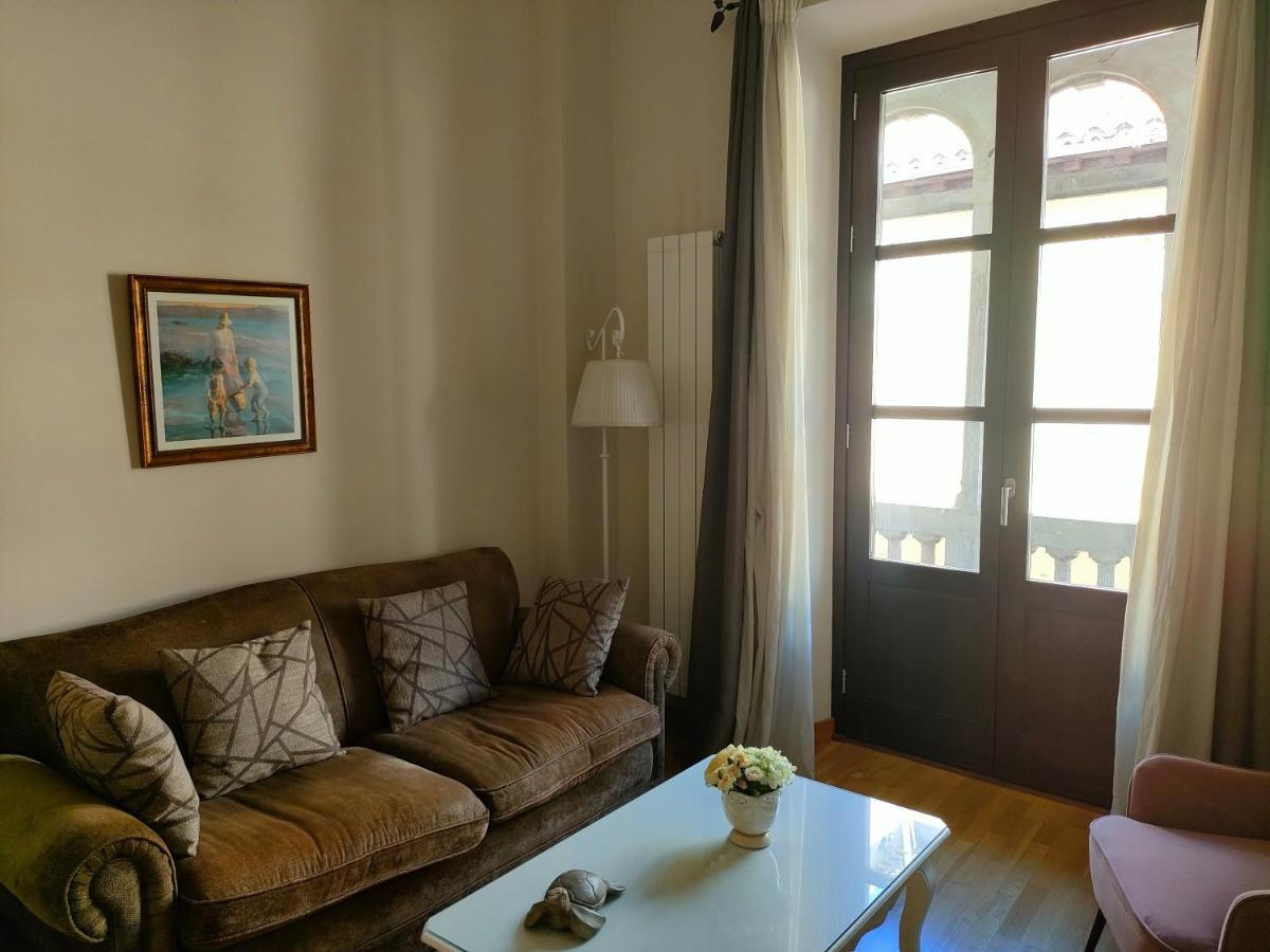 Apartamento Nueva Del Santisimo Granada Dış mekan fotoğraf